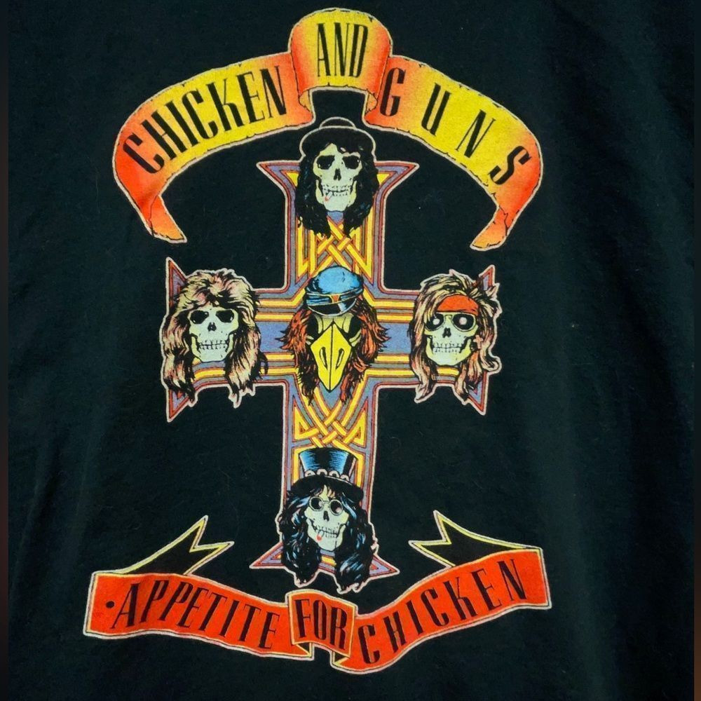 Chicken & Guns tee. Large.